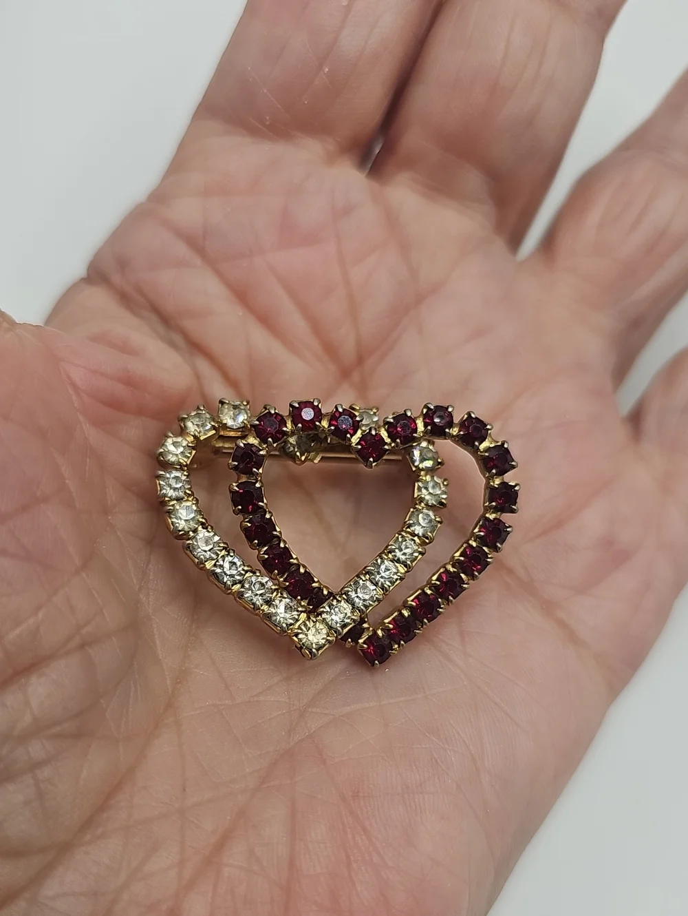 Unbranded Double Interlocking Heart Brooch Womens OS Red Gold Rhinestone Vintage